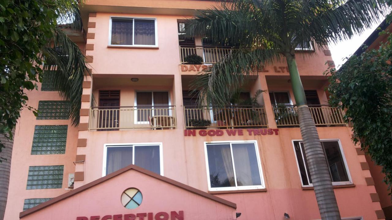 Daysinn Hotel 리라 외부 사진